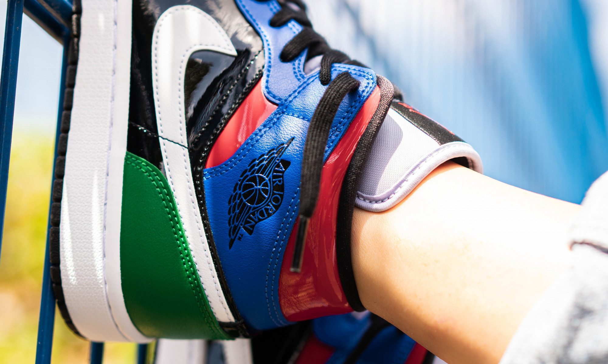 Giày Nike Air Jordan 1 Mid 'Multi Patent' CV5276-001 - Ảnh 3