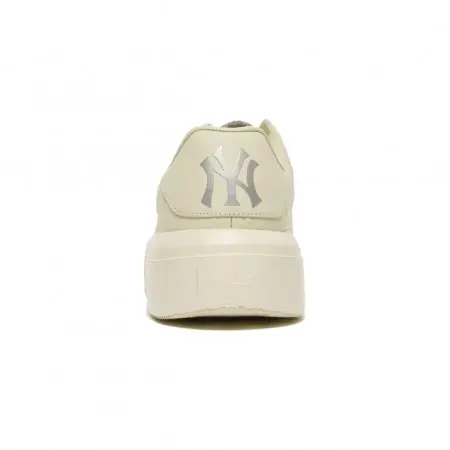 Giày MLB Chunky Classic Mono Embo New York Yankees 3ASXXD41N-50CRS - Ảnh 4