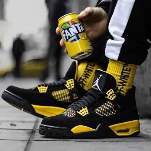 Giày Nike Air Jordan 4 Retro 'Thunder' 2023 GS 408452-017 - Ảnh 3