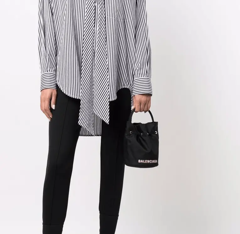 Alternative view of Túi Balenciaga Everyday Xs Bucket Bag In Black 656682-H854N-1056