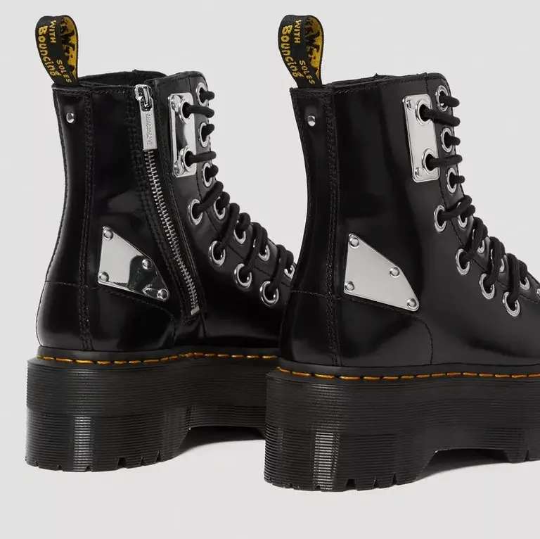 Alternative view of Giày Dr. Martens Jadon Max Metal 'Black' 26090001