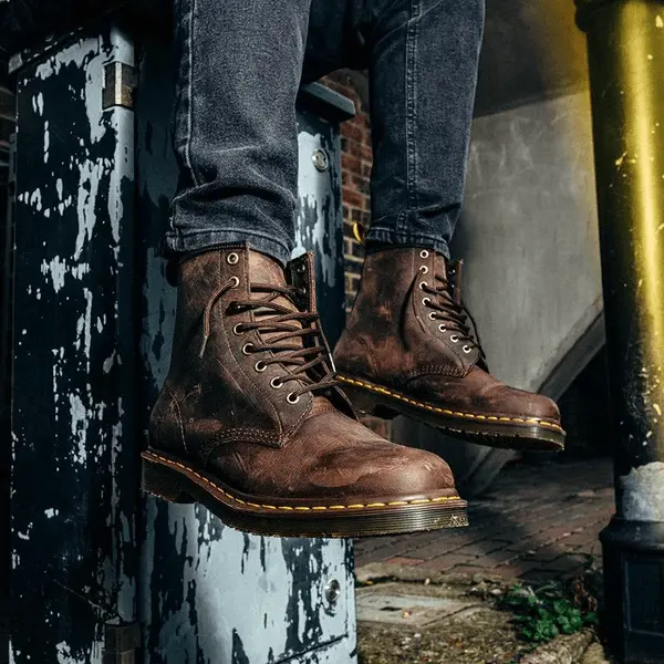 Alternative view of Giày Dr.Martens 101 Ambassador Leather 'Red' 26252257