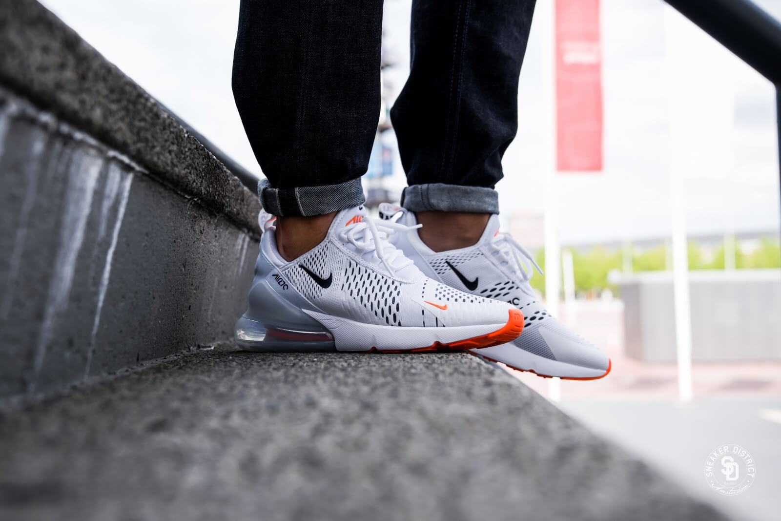 Giày Nike Air Max 270 'White Black Total Orange' AH8050-106 - Ảnh 4
