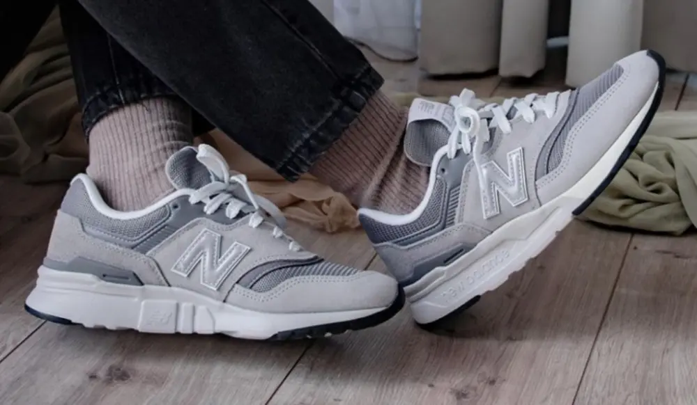 Alternative view of Giày New Balance 997 'Grey Silver' CM997HCA