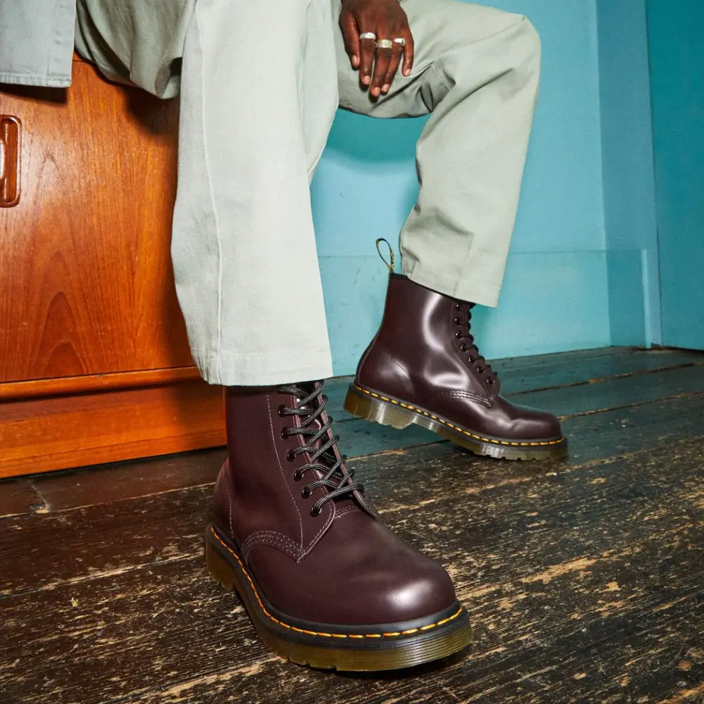 Alternative view of Giày Dr. Martens 1460 Smooth Leather Lace Up Boots 27277626