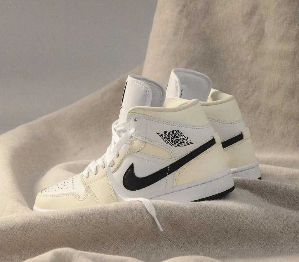 Giày Nike Wmns Air Jordan 1 Mid 'Coconut Milk' BQ6472-121 - Ảnh 6