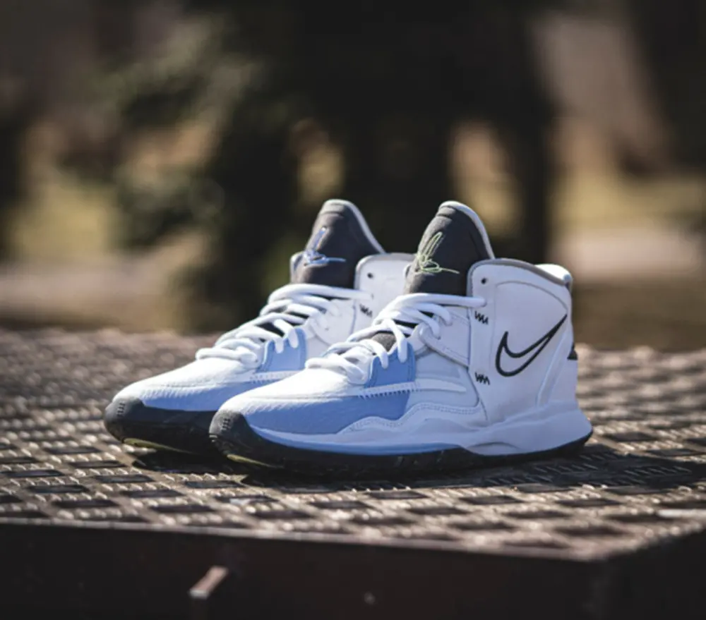 Alternative view of Giày Nike Kyrie 8 Infinity GS 'White Light Marine' DD0334-102