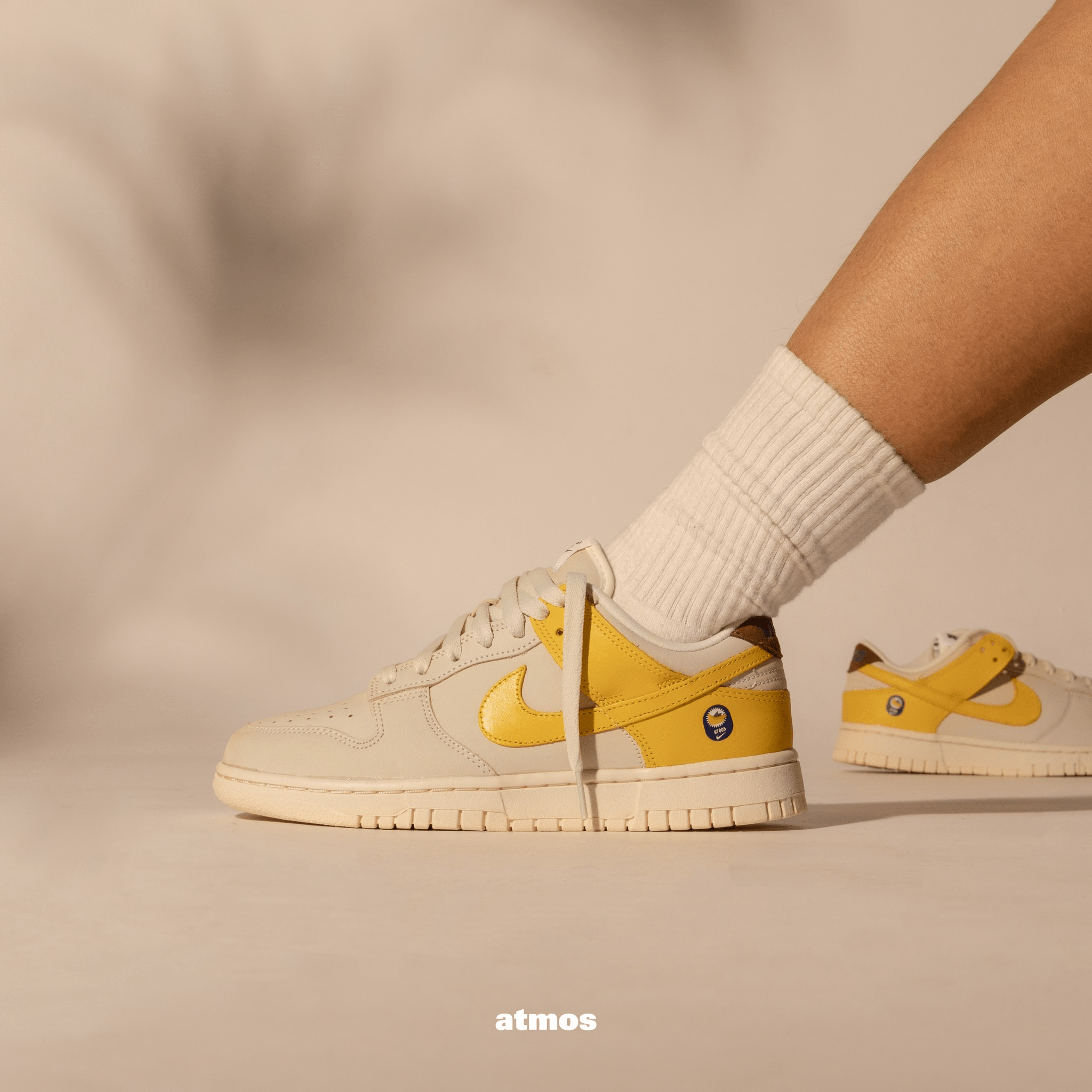 Giày Nike Dunk Low LX Banana DR5487-100 - Ảnh 3