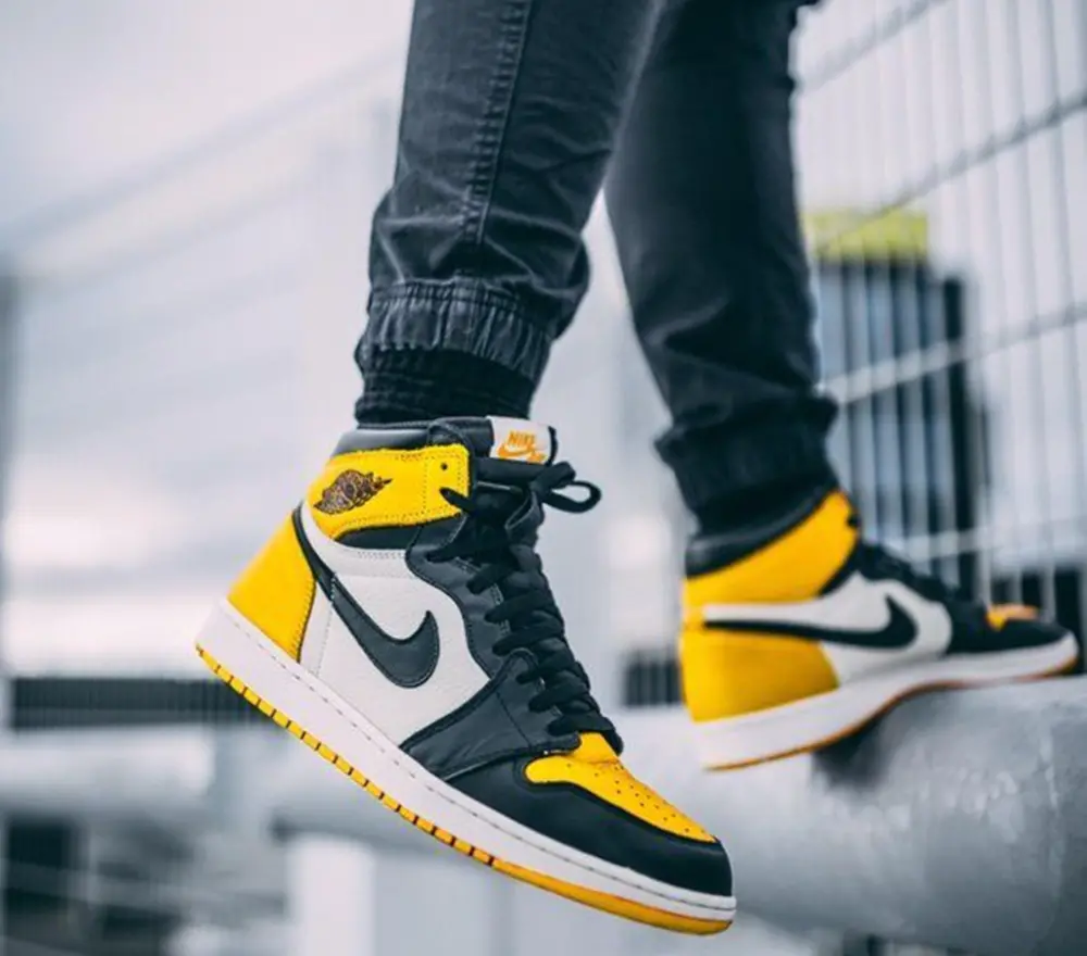 Giày Nike Air Jordan 1 Mid Yellow Toe 852542-071 - Ảnh 4