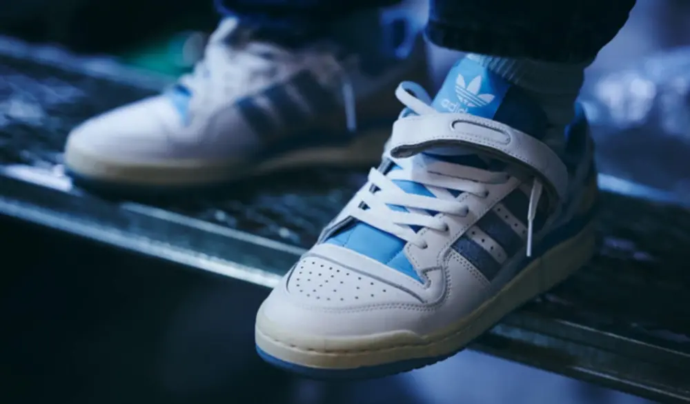 Alternative view of Giày Adidas Forum 84 Low 'Cloud White Blue' GY2325