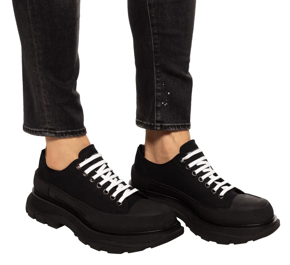 Giày Alexander McQueen Tread Slick Lace Up 'Triple Black' 604257-W4L32-1000 - Ảnh 5