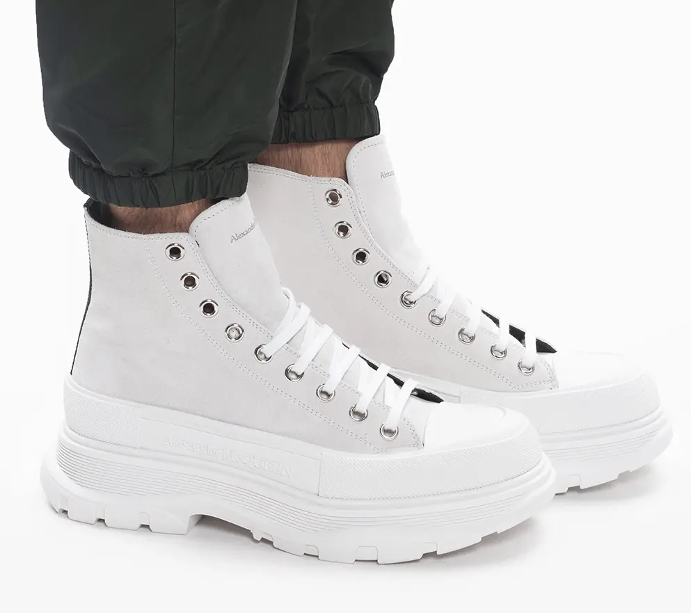 Alternative view of Giày Alexander McQueen Branded High-Top Sneakers 627206-WHBGU-9089