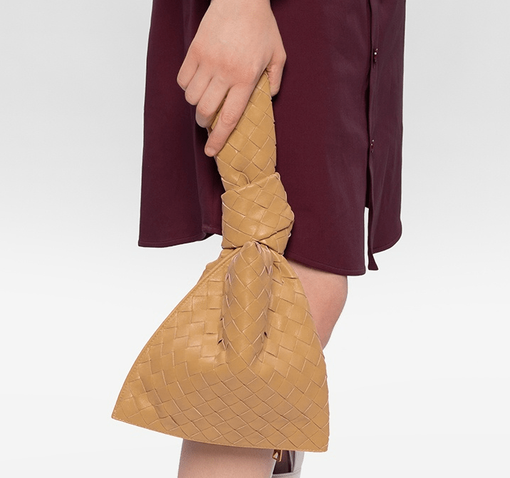 Túi Bottega Veneta The Twist Mini Bag In Shiny Nappa 652001-VCPP0-2700 - Ảnh 5