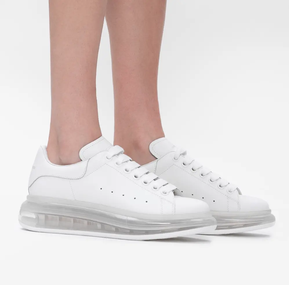 Alternative view of Giày Alexander McQueen Wmns Oversized Sneaker 'Clear Sole - White' 611698-WHX98-9000