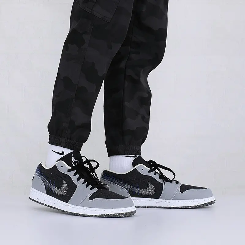 Giày Nike Air Jordan 1 Low SE GS 'Crater' DM4690-001 - Ảnh 5