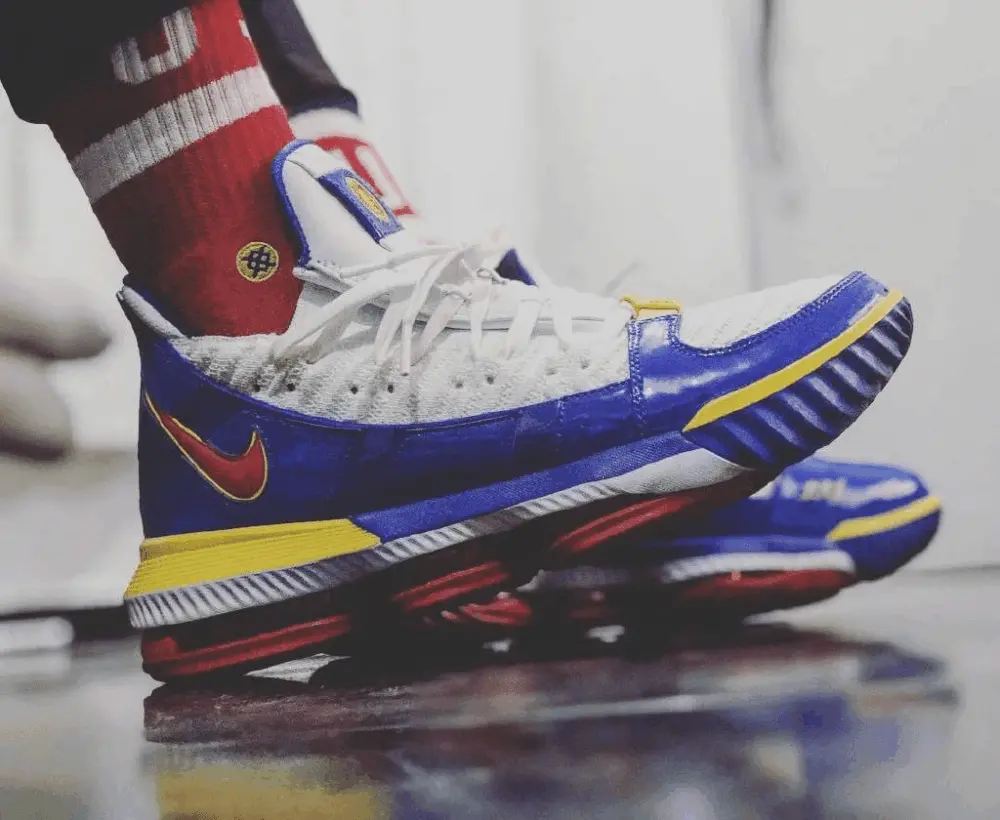 Giày Nike LeBron 16 'Superman SuperBron' CD2450-400 - Ảnh 3