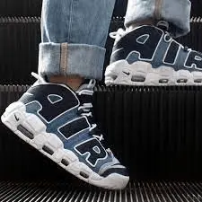 Alternative view of Giày Nike Air More Uptempo BG 'Denim' 415082-404