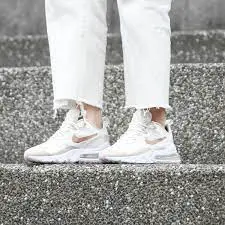 Giày Nike Wmns Air Max 270 React 'Metallic Red Bronze' CU9333-100 - Ảnh 3