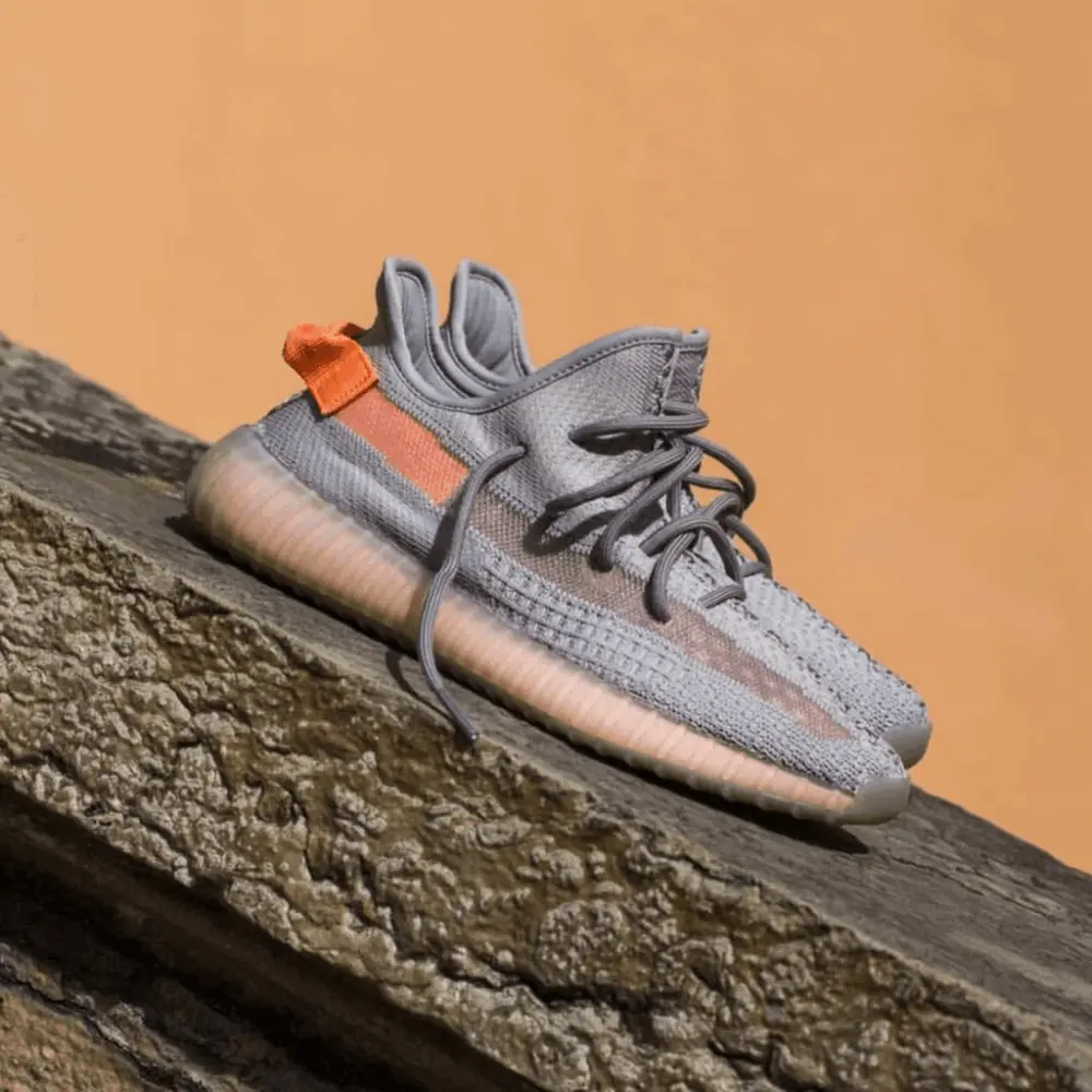 Alternative view of Giày Adidas Yeezy Boost 350 V2 'True Form' EG7492