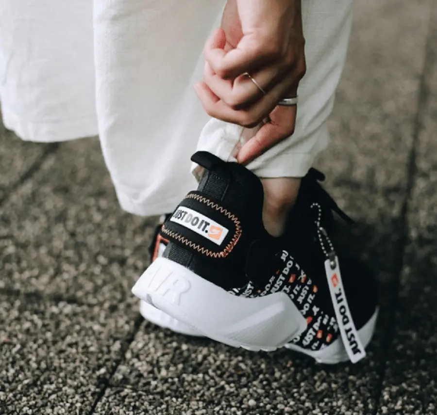 Giày Nike Wmns Air Huarache City Low ‘Just Do It’ AO3140-001 - Ảnh 3