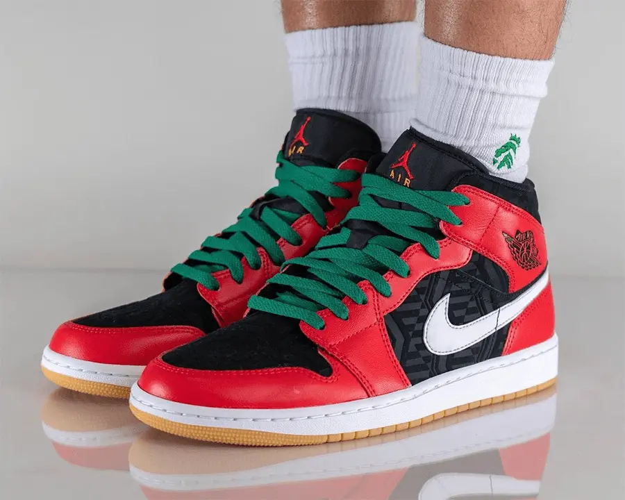 Giày Nike Jordan 1 Mid SE 'Christmas' DQ8417-006 - Ảnh 3