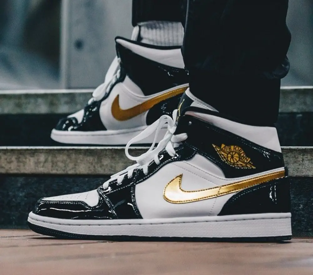 Giày Nike Air Jordan 1 Mid Patent 'Black Gold' 852542-007 - Ảnh 4