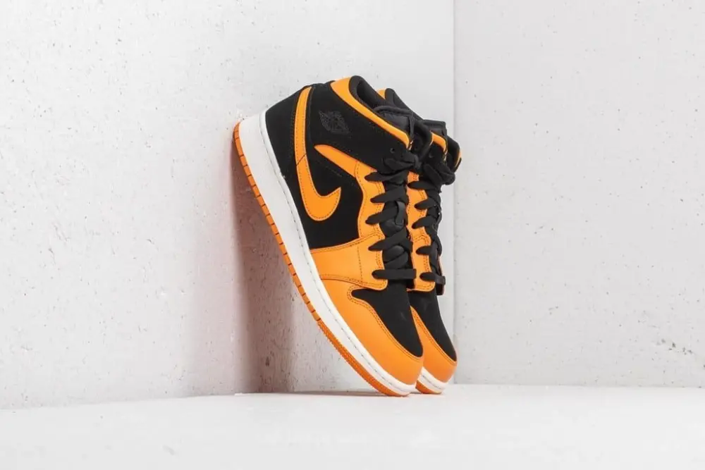 Giày Nike Air Jordan 1 Mid GS 'Black Orange' 554725-081 - Ảnh 3