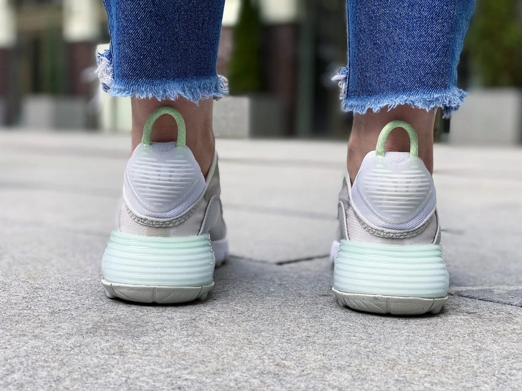 Giày Nike Air Max 2090 'Barely Volt' CT1091-001 - Ảnh 8