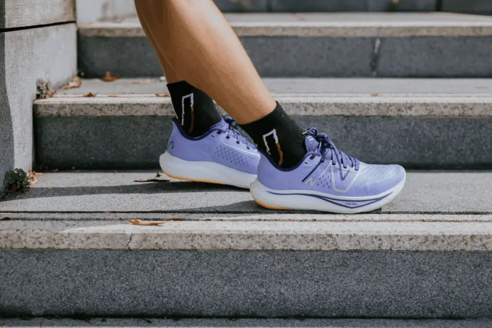 Alternative view of Giày New Balance FuelCell Rebel v3 'Purple' WFCXMM3
