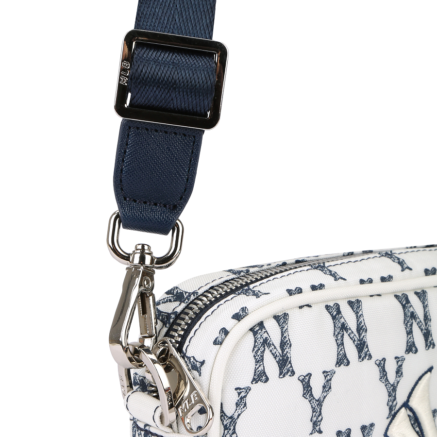 Túi MLB Monogram Crayon New York Yankees ‘White’ 32BGDR111-50N - Ảnh 3