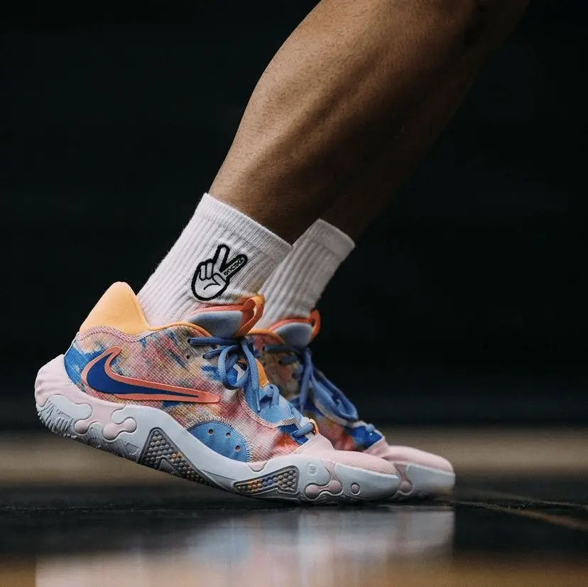Alternative view of Giày Nike PG 6 'Painted Swoosh' DO9824-100