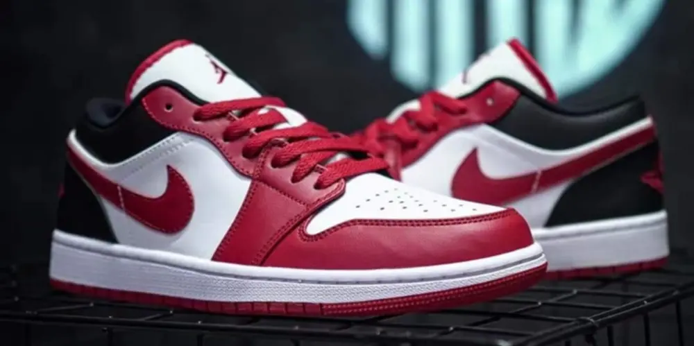 Giày Nike Air Jordan 1 Low Reverse 'Black Toe' DC0774-160 - Ảnh 6