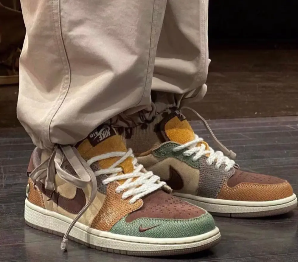 Alternative view of Giày Nike Zion Williamson x Air Jordan 1 'Voodoo' DZ7292-200