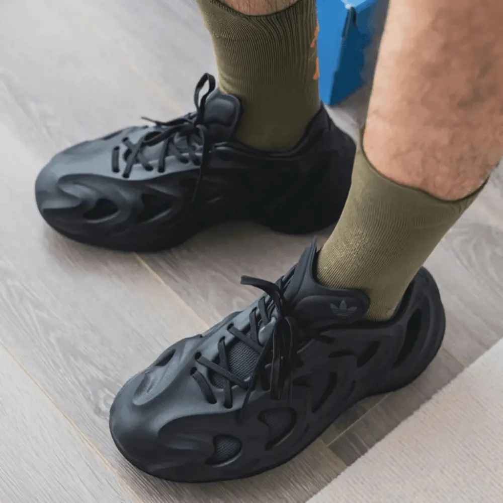 Giày Adidas AdiFOM Q 'Black Carbon' HP6586 - Ảnh 4