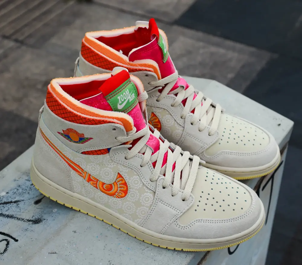 Alternative view of Giày Nike Air Jordan 1 High Zoom Air CMFT 'Somos Familia' FB2931-288