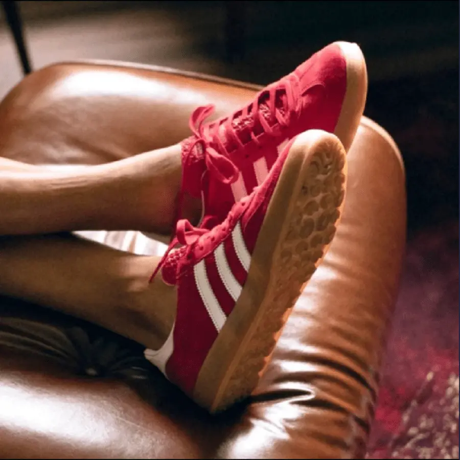 Alternative view of Giày Adidas x Gucci Gazelle 'Burgundy Velvet' 707848-9STU0-6160