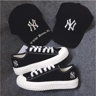 Alternative view of Giày MLB Playball New York Yankees 32SHP1011-50L
