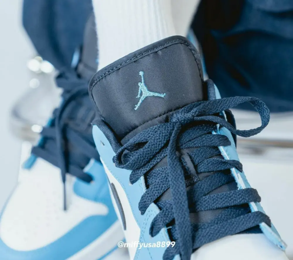 Giày Nike Air Jordan 1 Low GS 'UNC' 553560-144 - Ảnh 7