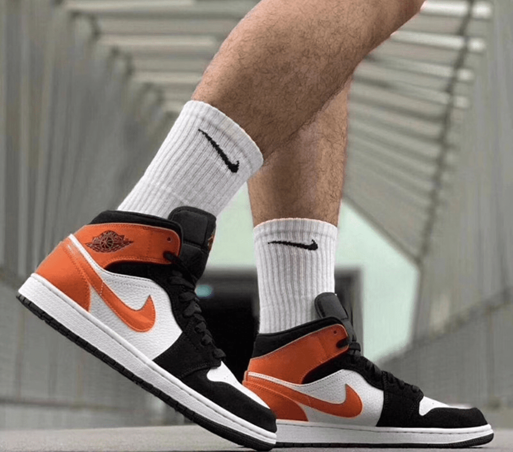 Giày Nike Jordan 1 Mid 'Shattered Backboard' 554724-058 - Ảnh 3