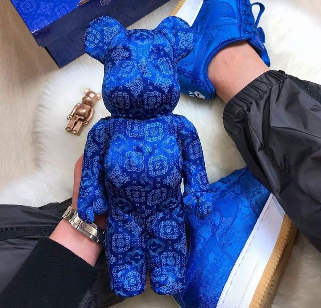 Mô Hình Bearbrick x CLOT x Nike Royale University Blue Silk - Ảnh 5