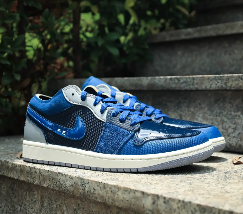 Giày Nike Air Jordan 1 Low SE Craft 'French Blue' DR8867-400 - Ảnh 3