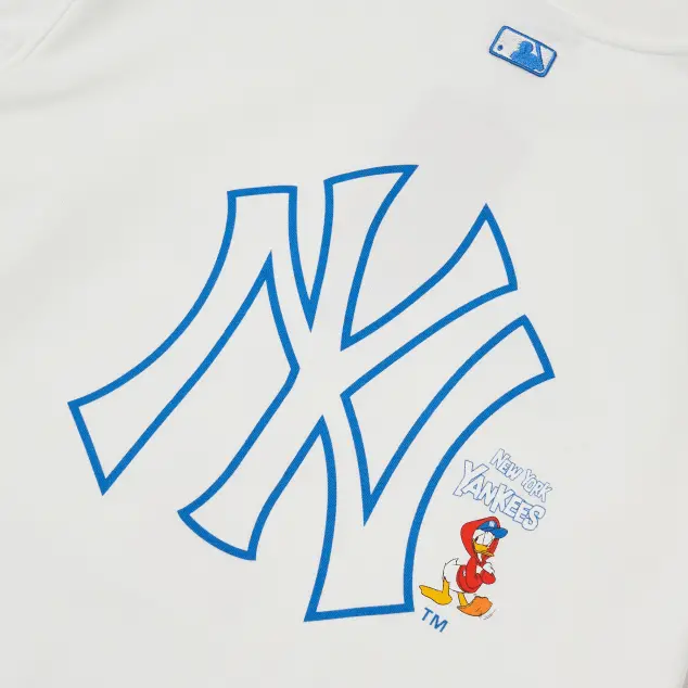 Áo MLB X DISNEY Donald Duck Front Print 3AMTD1014-50IVS - Ảnh 3