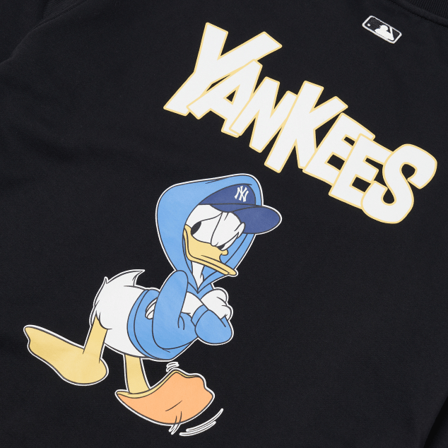 Áo MLB X DISNEY Donald Duck Bag Print Overfit Sweatshirt NY - Ảnh 3