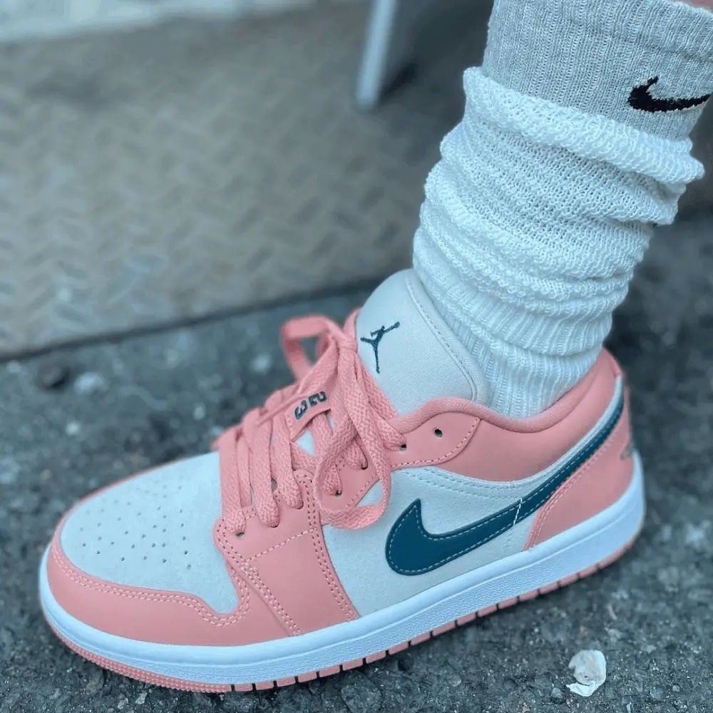 Giày Nike Wmns Air Jordan 1 Low 'Light Madder Root' DC0774-800 - Ảnh 4