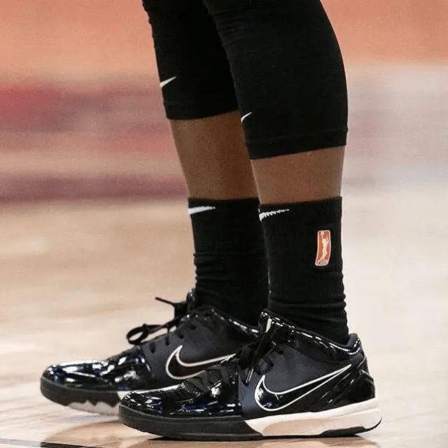 Alternative view of Giày Nike Kobe 4 Protro x Undefeated 'Black Mamba' CQ3869-001
