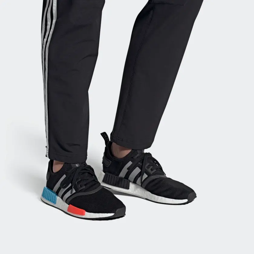 Alternative view of Giày Adidas NMD R1 'Black Silver Solar Red' FY5727