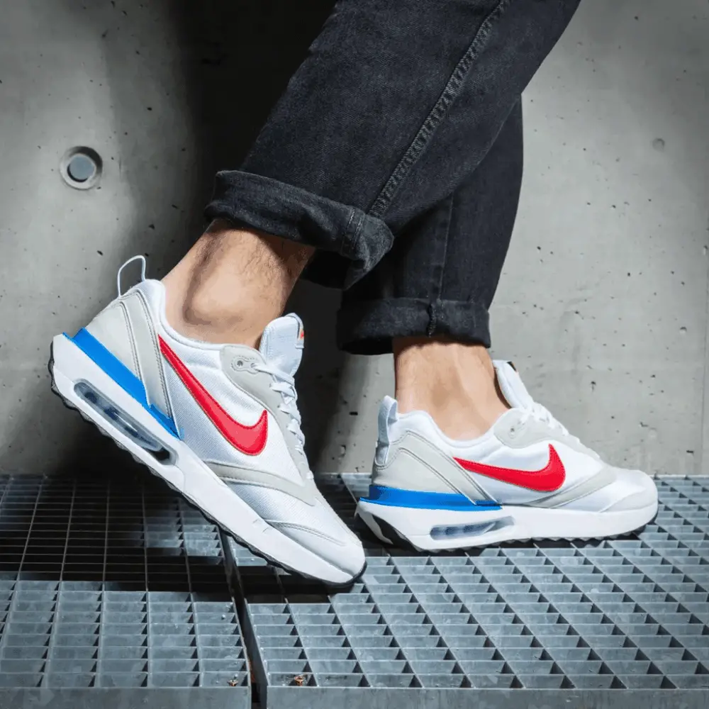 Alternative view of Giày Nike Air Max Dawn 'White Blue Red' DM0013-100