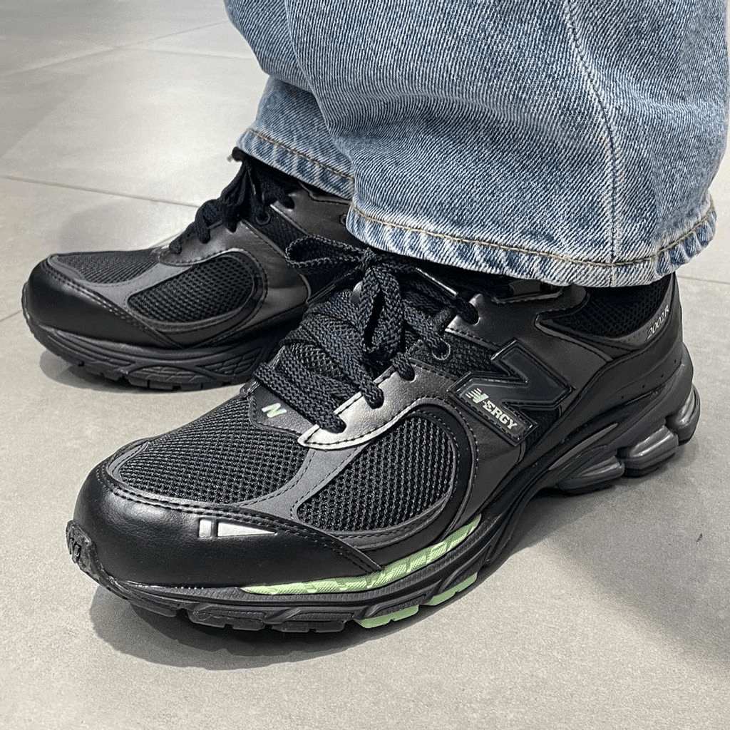 Giày New Balance 2002R 'Black Green' M2002RLD - Ảnh 3