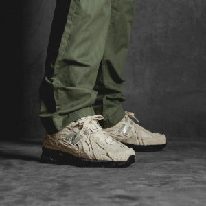 Alternative view of Giày New Balance 1906D 'Protection Pack Turtledove' M1906DB