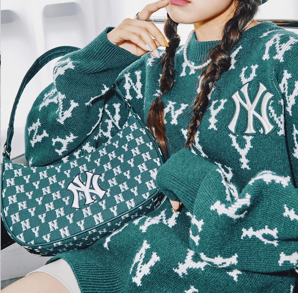 Túi MLB Classic Monogram Jacquard Hobo Bag New York Yankees D.Green 3ABQS102N-50GND - Ảnh 2